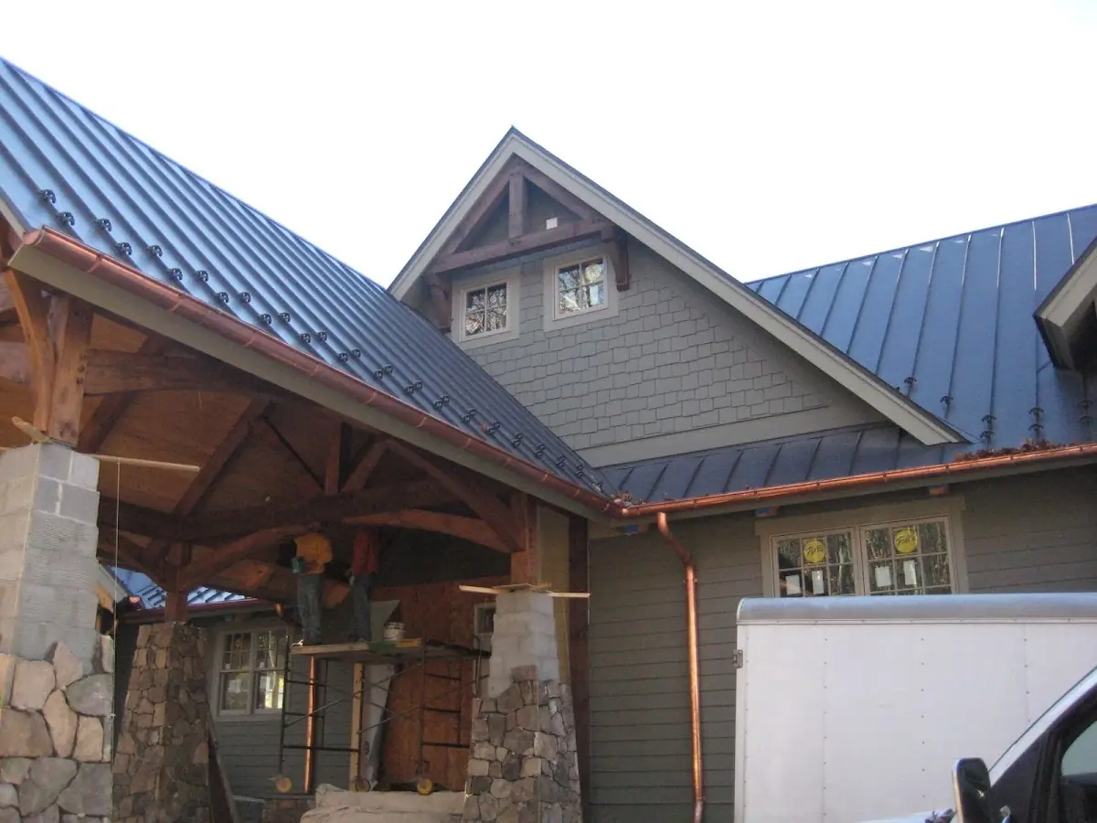Craftsman Roofing team delivering quality roofing work in Kahului